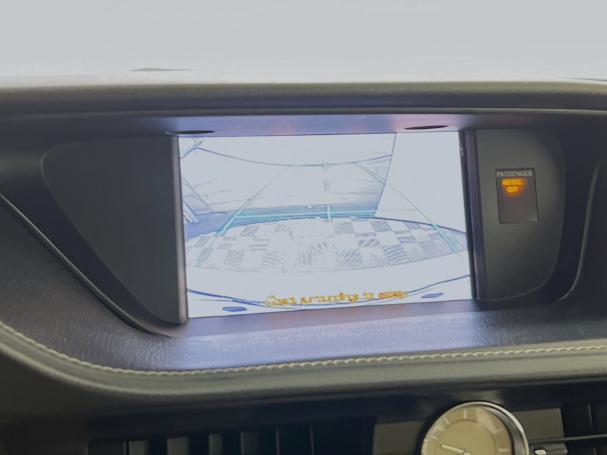 Used 2013 Lexus ES 300h image 28