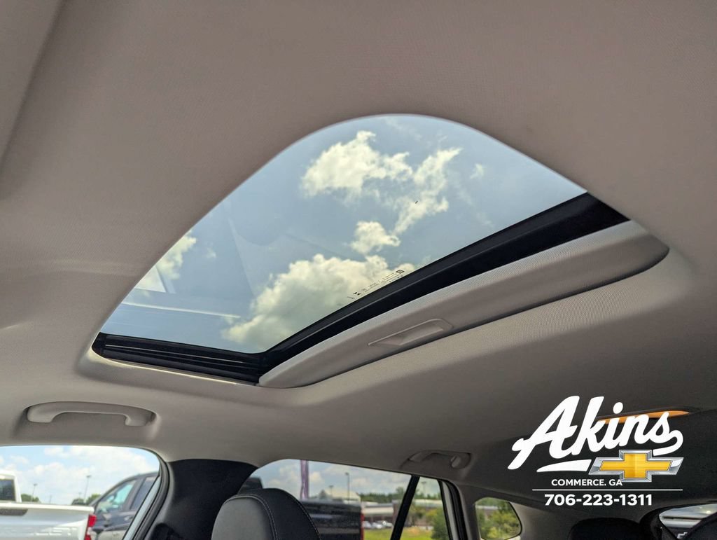 New 2026 Chevrolet Trax LT w/ Sunroof Package FWD image 20