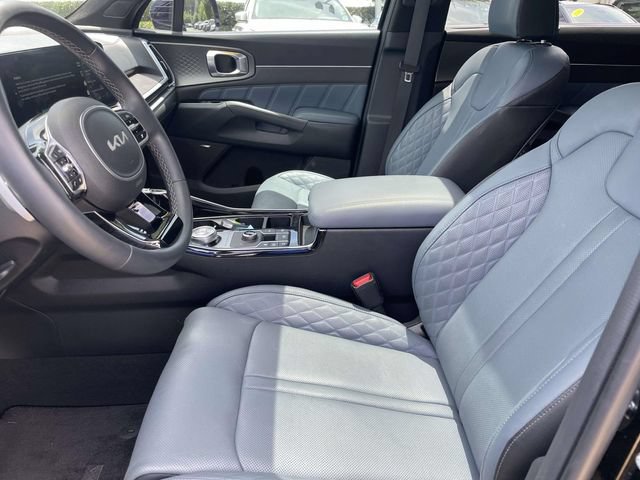 Certified 2025 Kia Sorento SX Prestige AWD/4WD image 18