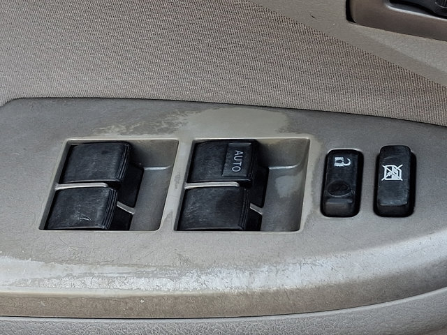 Used 2011 Toyota Corolla LE w/ Preferred Accessory Pkg FWD image 24