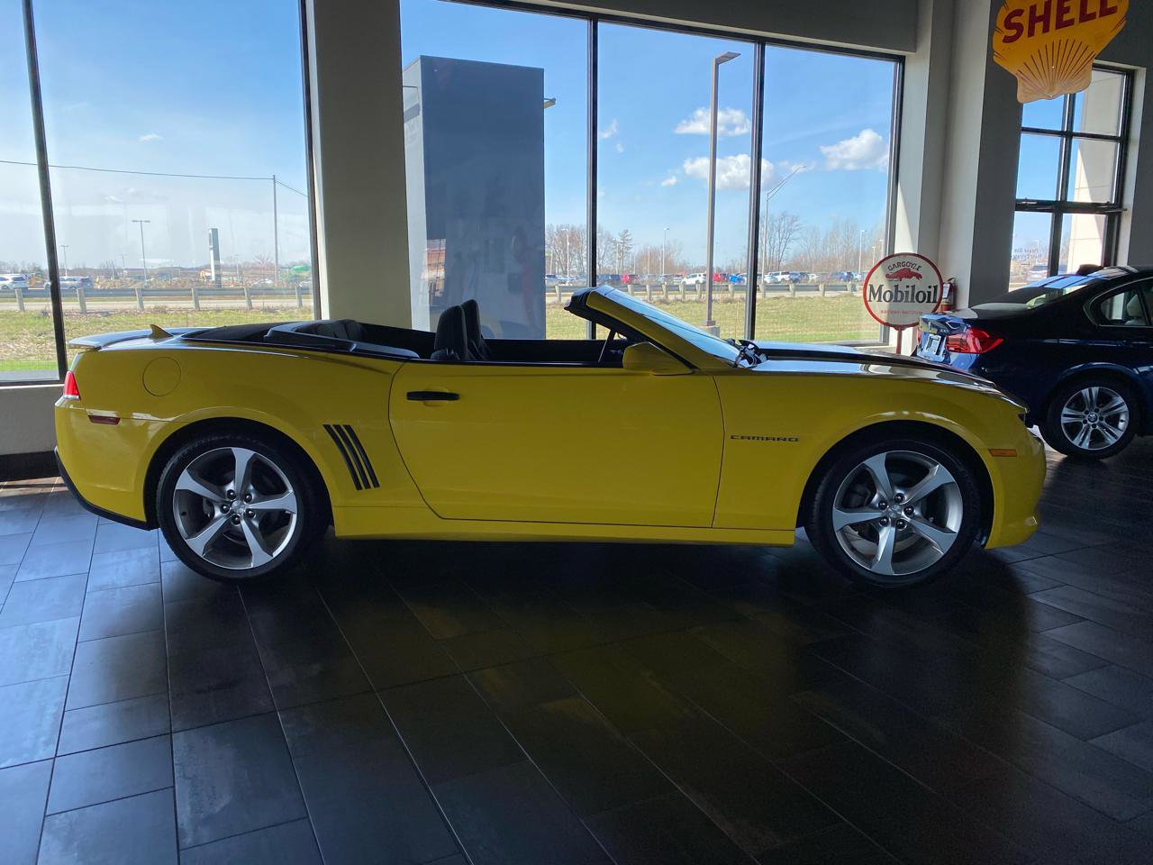 Used 2015 Chevrolet Camaro LT image 5
