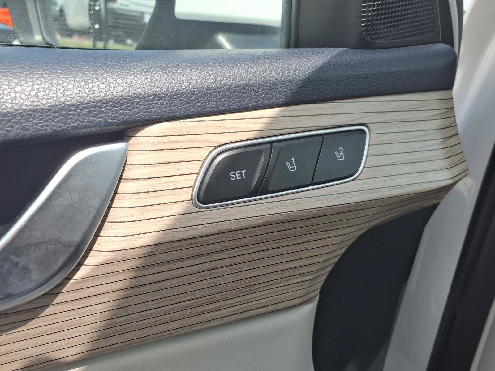 Used 2022 Hyundai Palisade Limited FWD image 22
