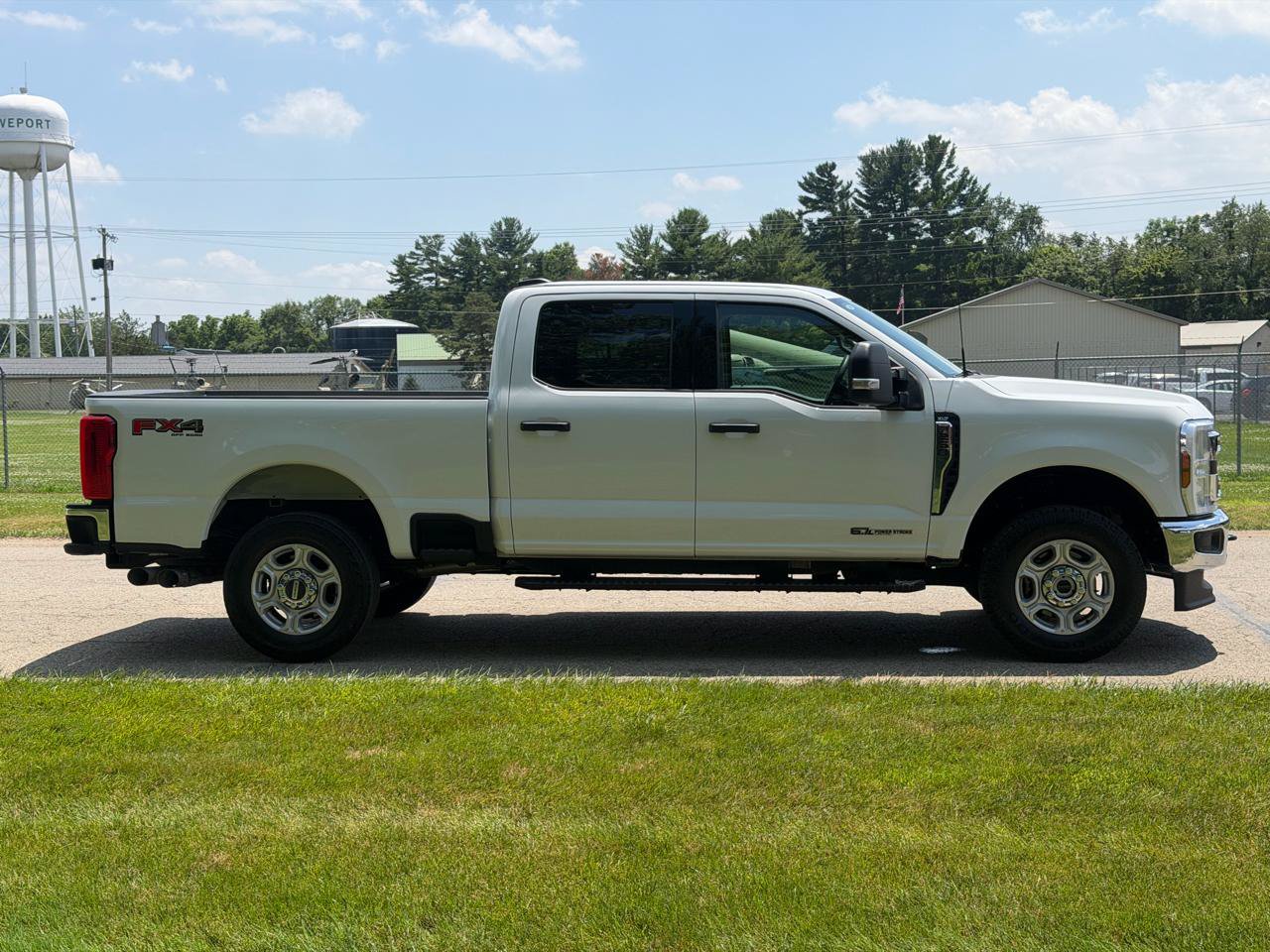 Used 2025 Ford F250 XLT w/ FX4 Off-Road Package AWD/4WD image 7