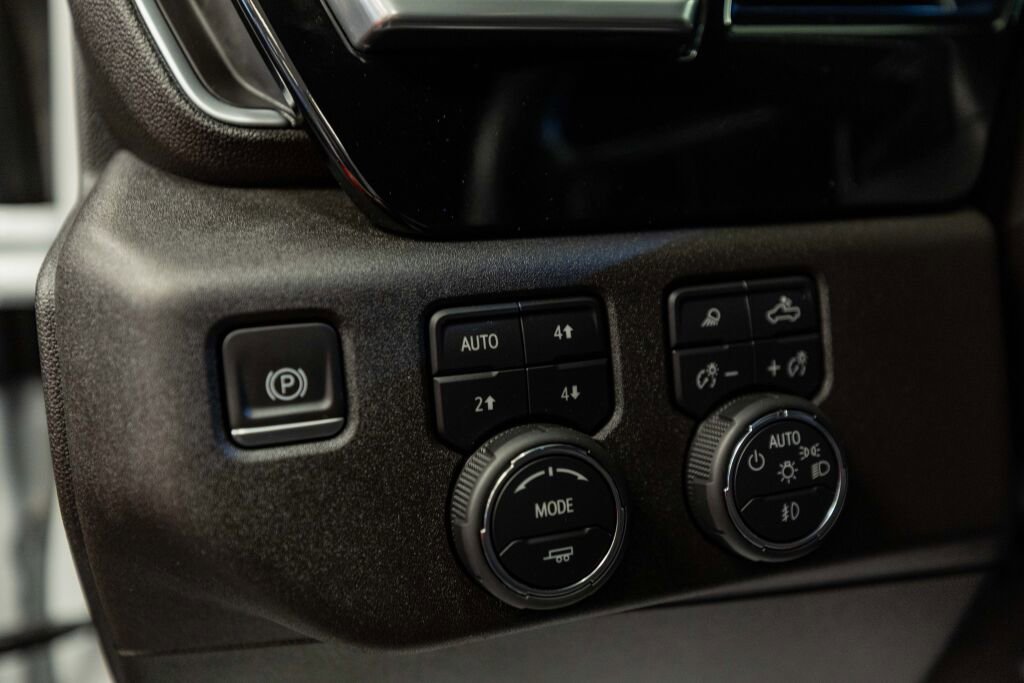 Used 2024 Chevrolet Silverado 3500 LTZ image 12