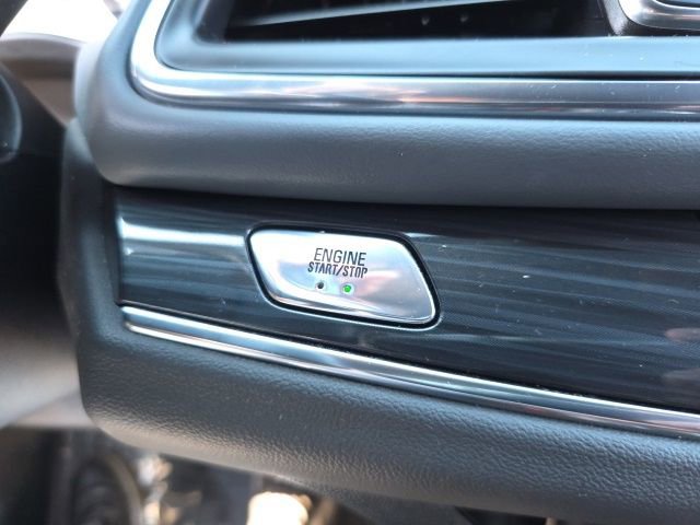 Used 2024 Buick Enclave Premium AWD/4WD image 31