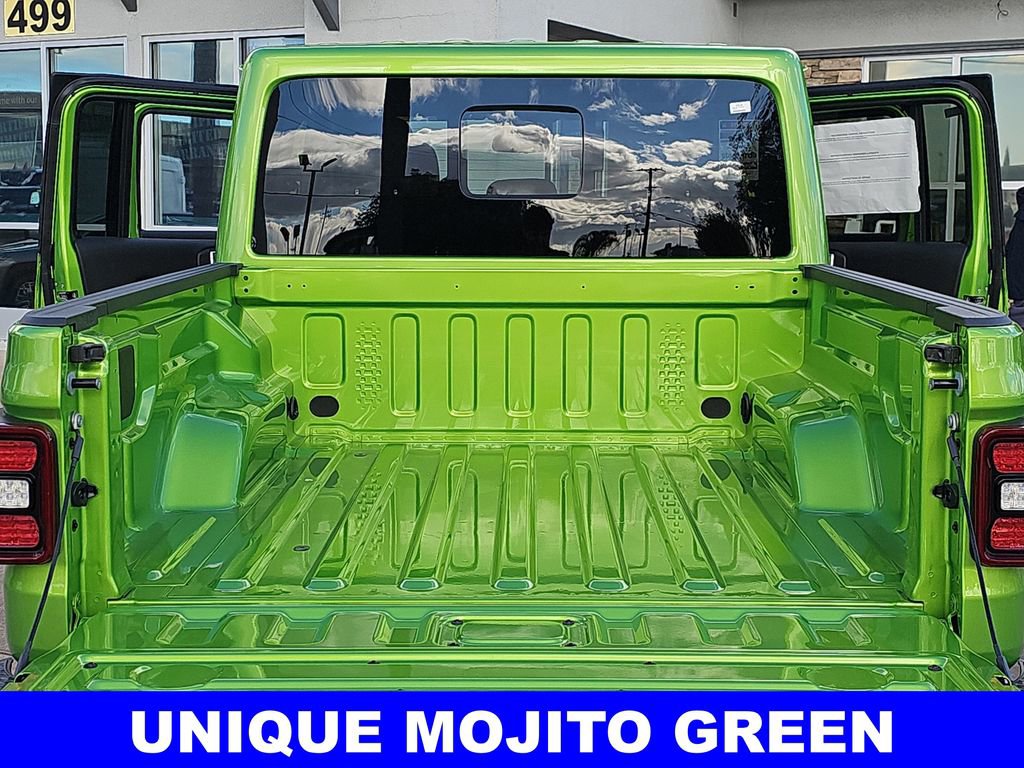 New 2025 Jeep Gladiator Mojave w/ Convenience Group image 12
