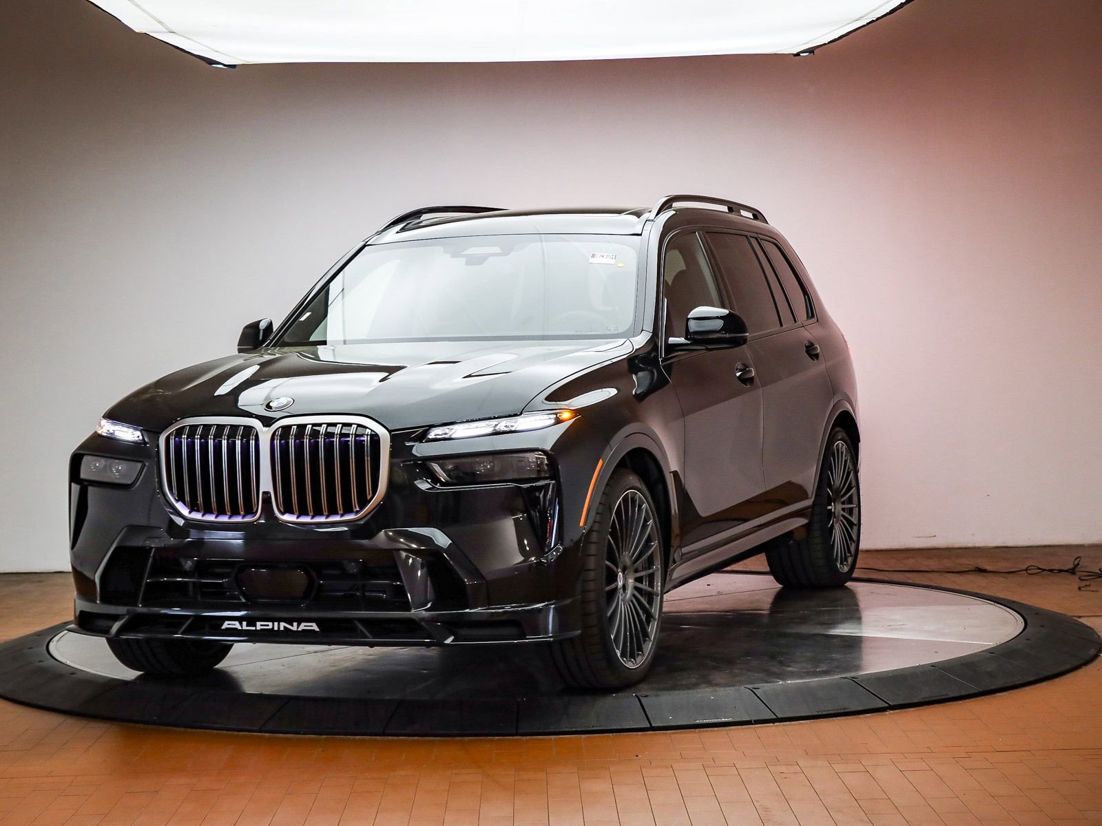 New 2026 BMW ALPINA XB7 image 1