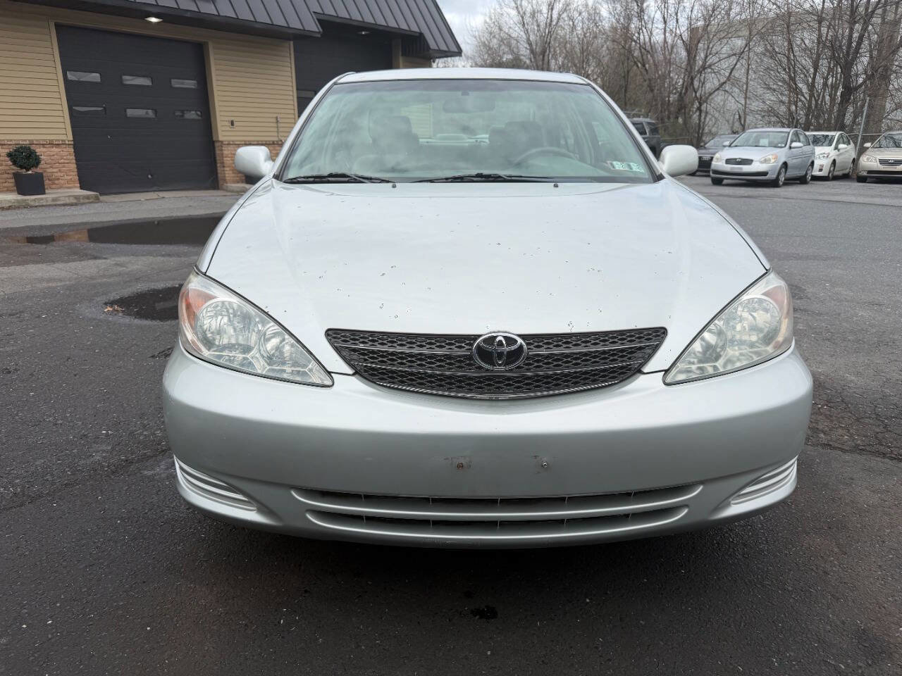 Used 2002 Toyota Camry LE FWD image 3