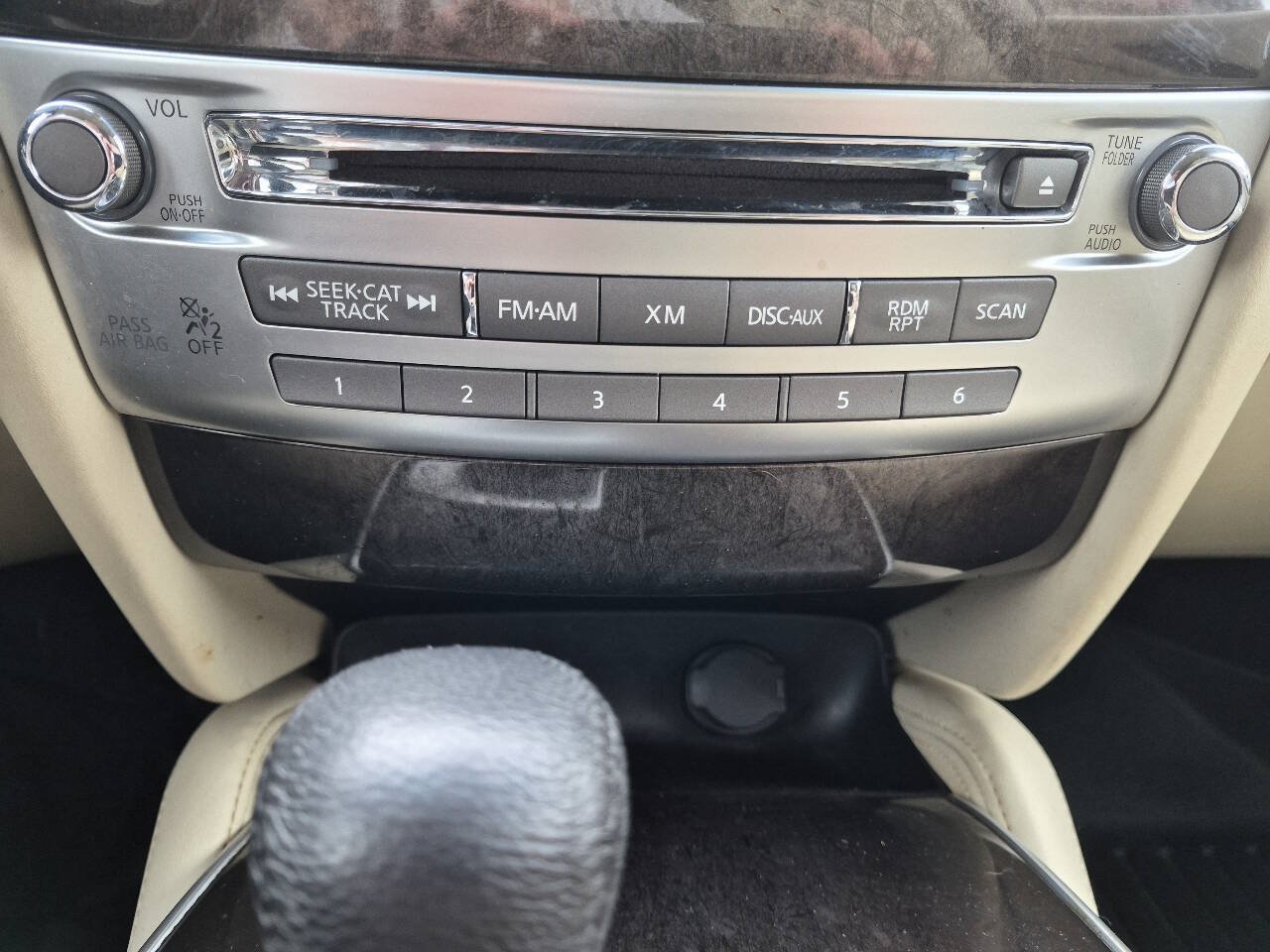 Used 2015 INFINITI QX60 Luxe w/ Premium Plus Package AWD/4WD image 26