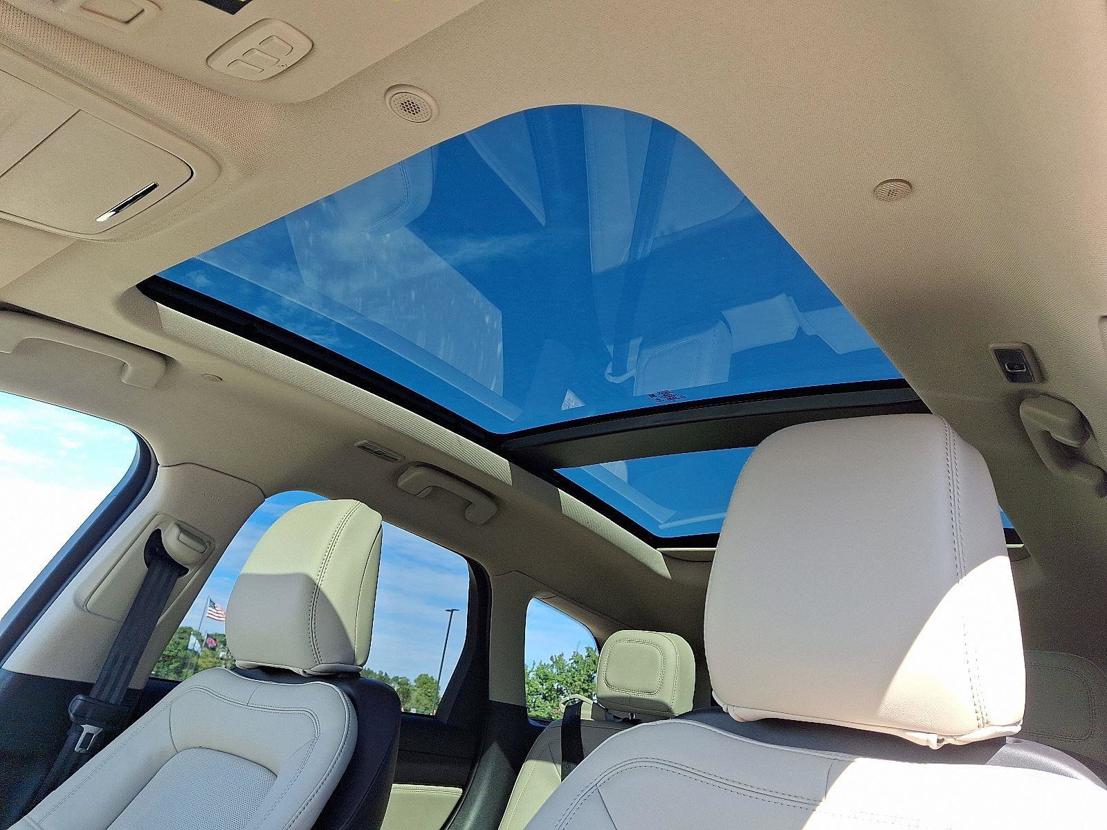 New 2026 Lincoln Corsair Premiere image 10