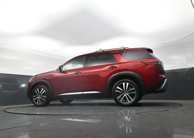 Used 2024 Nissan Pathfinder Platinum FWD image 24