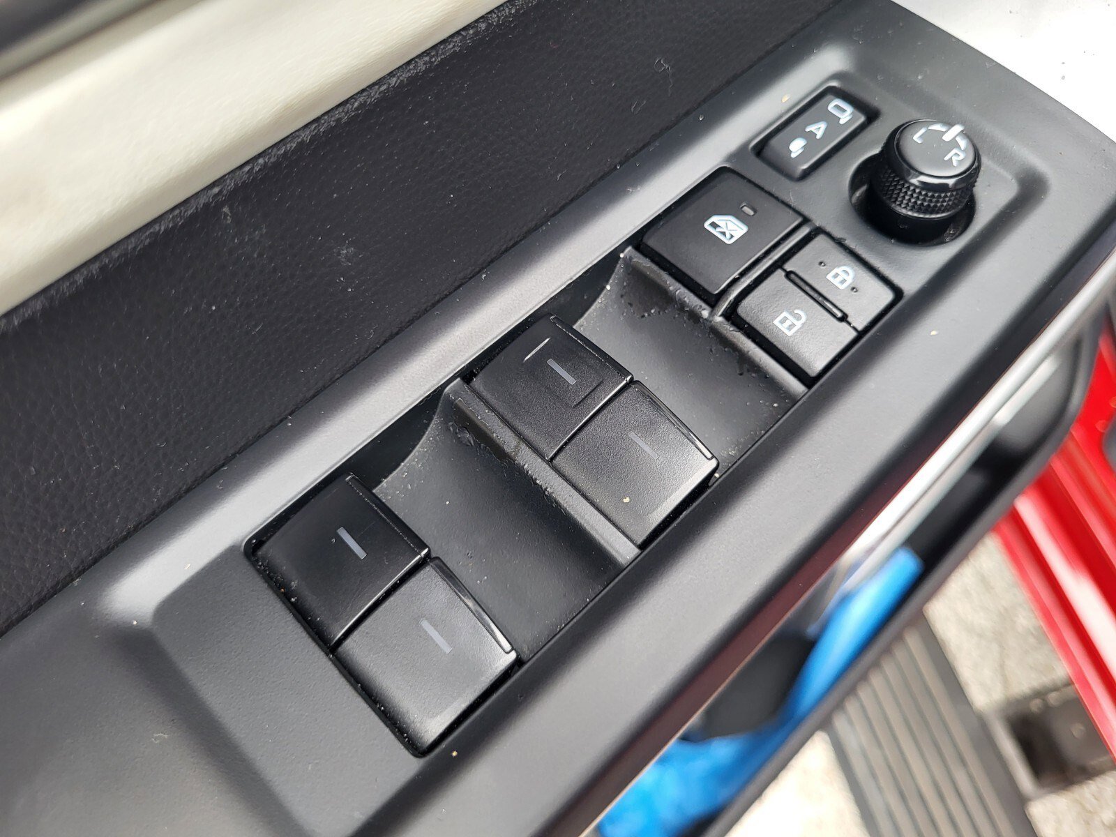 Used 2024 Toyota Sequoia Capstone image 18