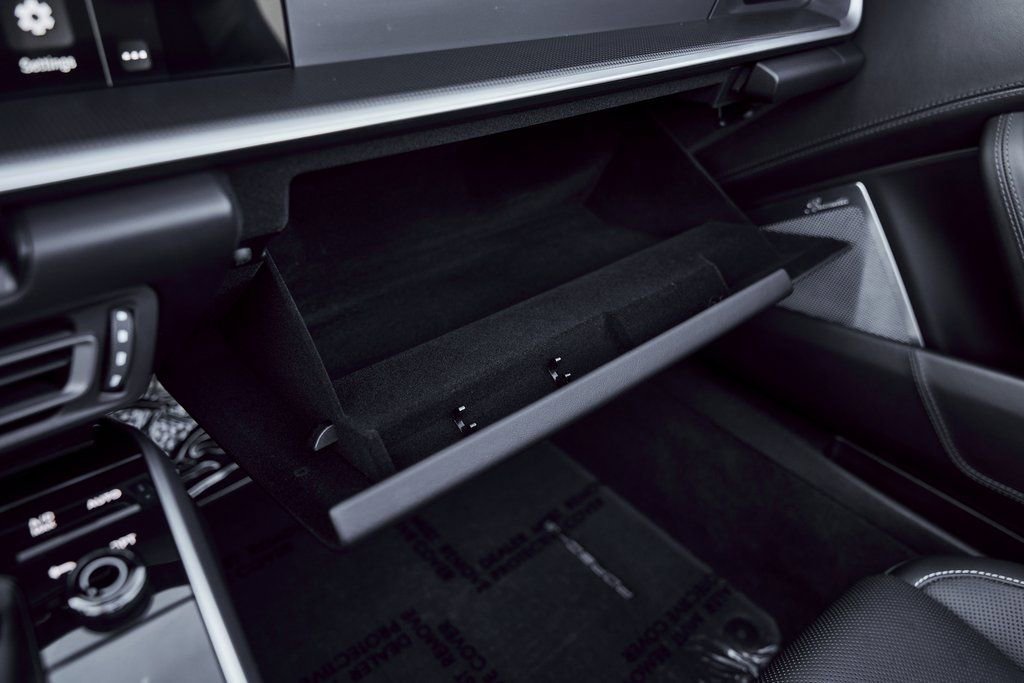 Used 2022 Porsche 911 Turbo S image 77