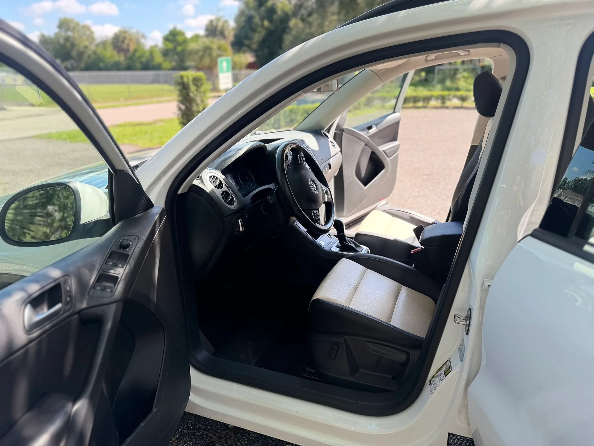 Used 2017 Volkswagen Tiguan S AWD/4WD image 7