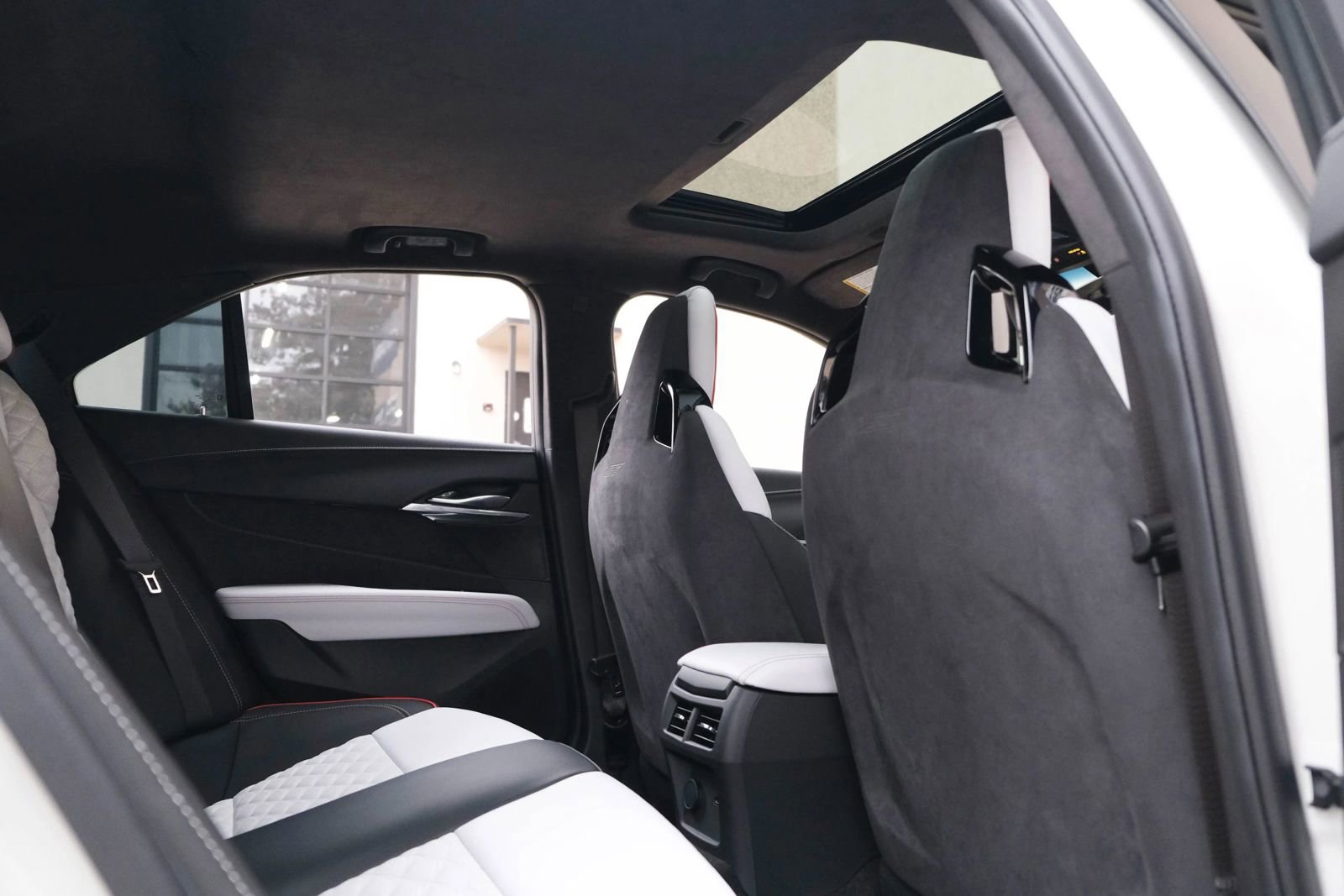 Used 2022 Cadillac CT4 V Blackwing w/ Carbon Fiber 1 Package image 35