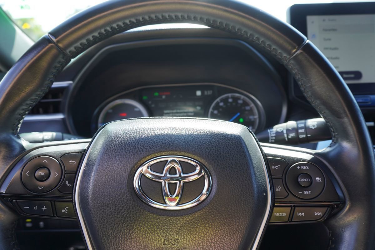 Used 2023 Toyota Venza XLE AWD/4WD image 29