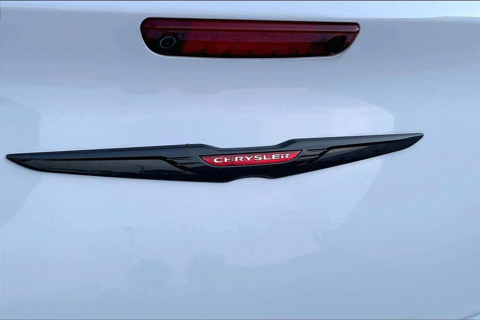 Used 2023 Chrysler 300 S w/ Comfort Group RWD image 30
