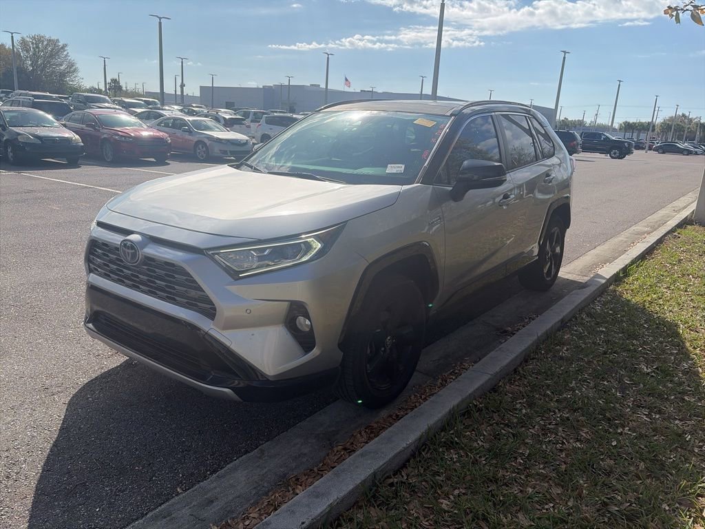 Used 2020 Toyota RAV4 XSE image 1