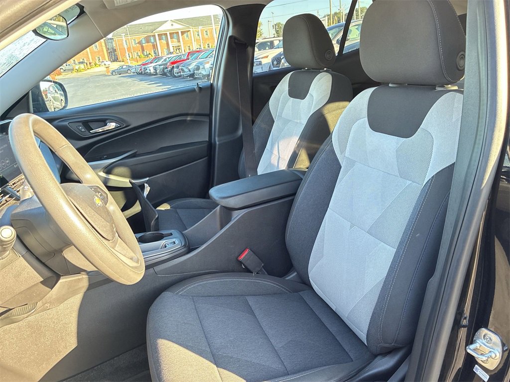 Used 2024 Chevrolet Trax LS image 11