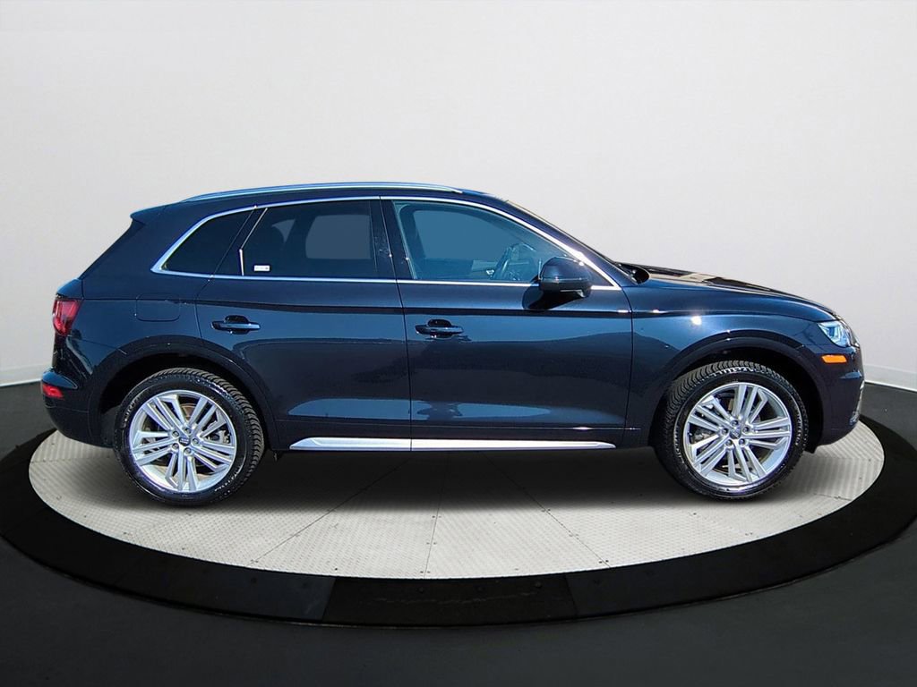 Used 2018 Audi Q5 2.0T Premium Plus w/ Premium Plus Package image 2