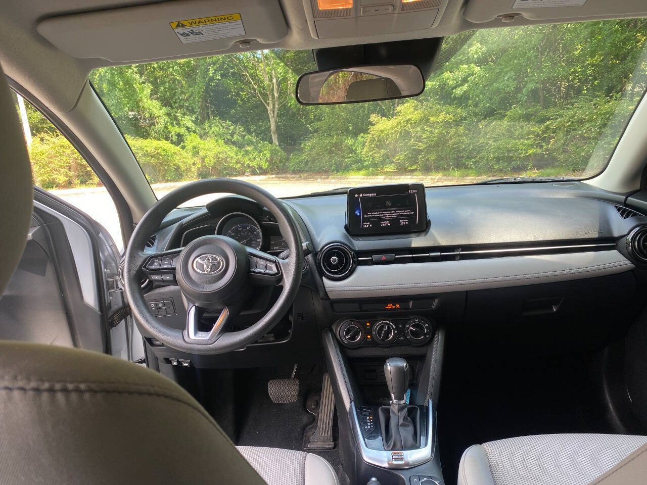 Used 2019 Toyota Yaris LE FWD image 35