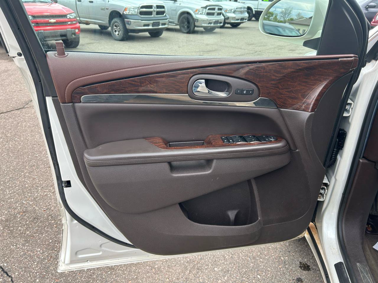 Used 2013 Buick Enclave Leather FWD image 15