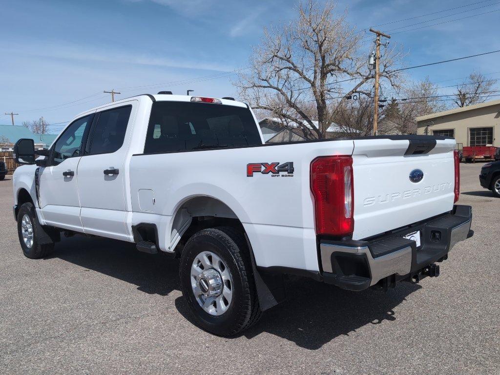 Used 2024 Ford F250 XLT w/ FX4 Off-Road Package image 8