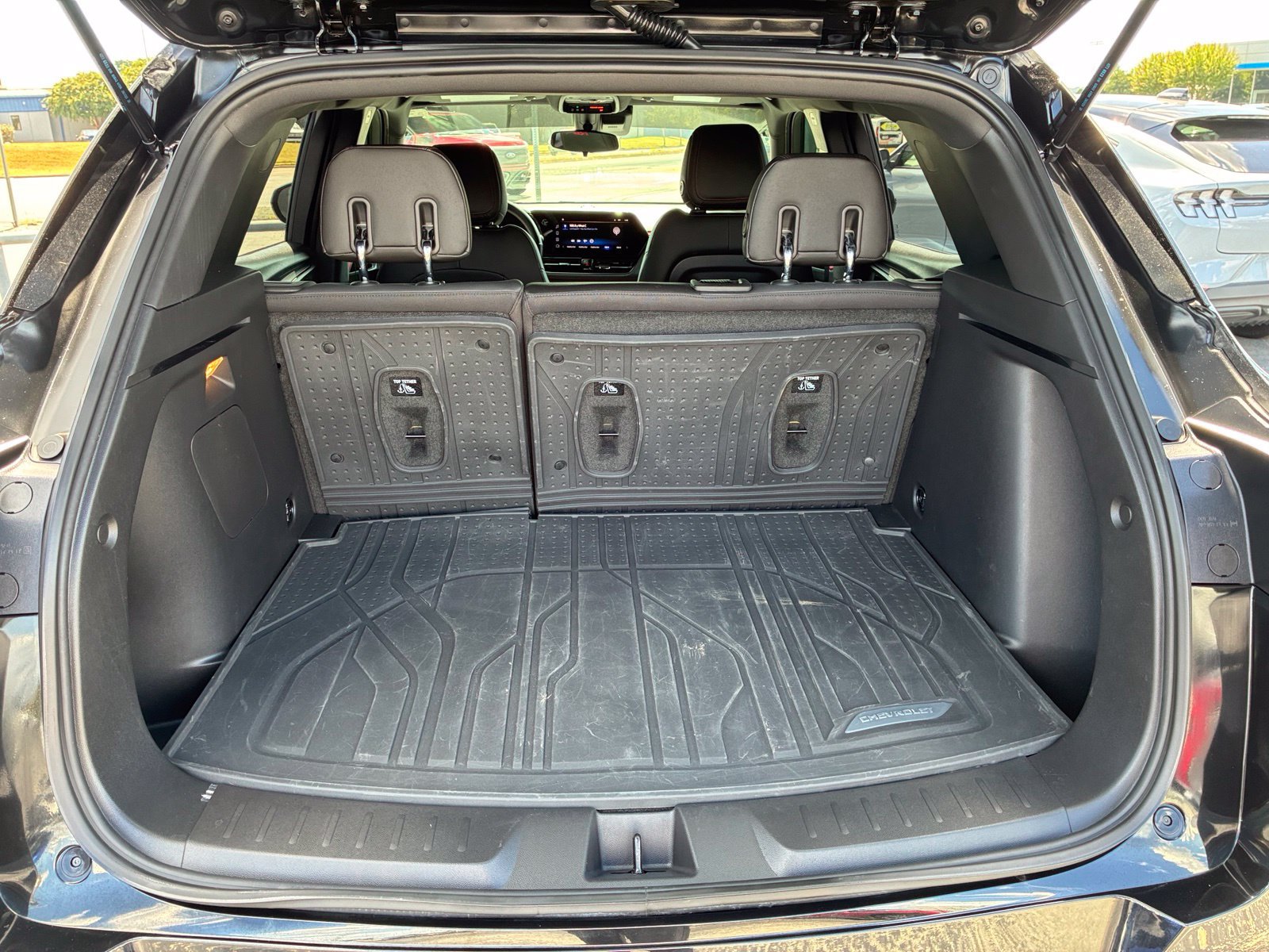 Used 2024 Chevrolet TrailBlazer RS w/ Driver Confidence Package FWD image 17