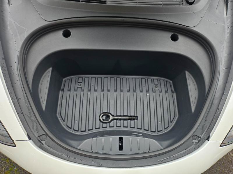 Used 2023 Tesla Model 3 Standard Range RWD image 25