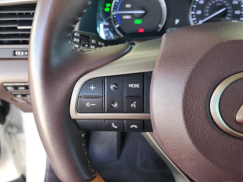 Used 2019 Lexus RX 450h AWD w/ Navigation Package image 37