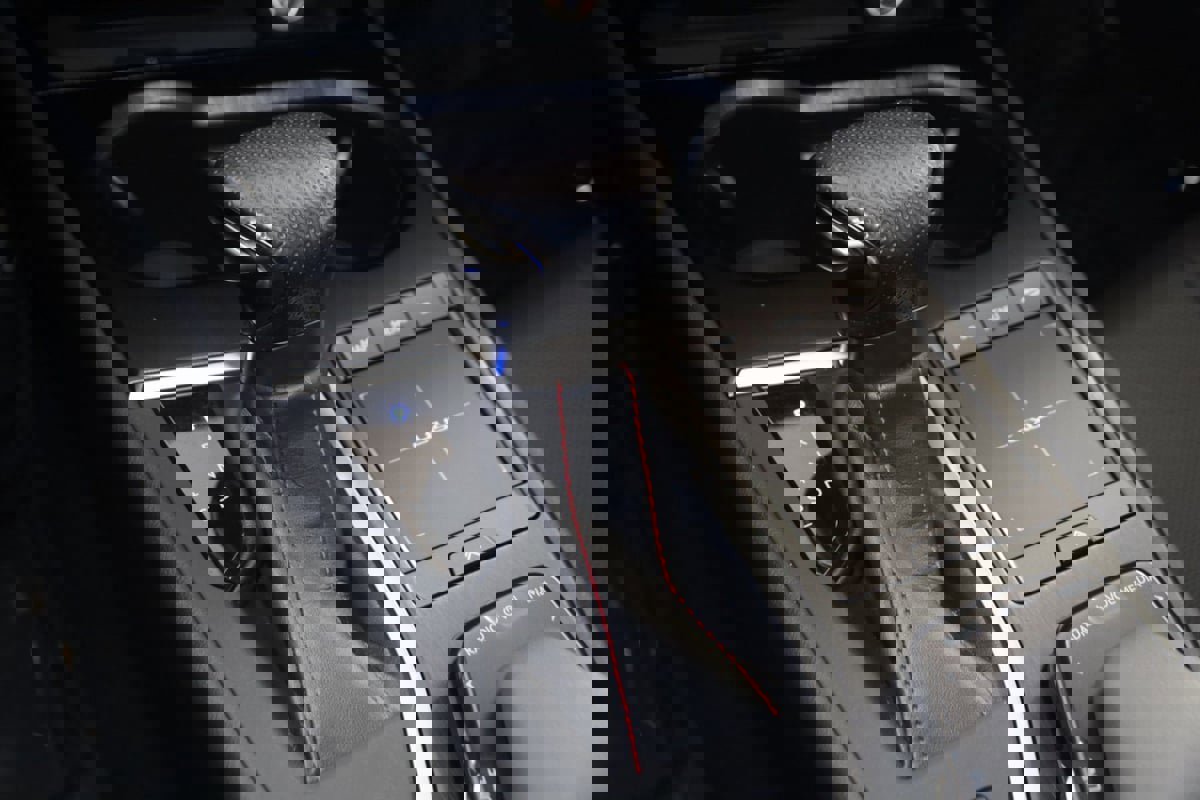 Used 2020 Lexus UX 250h F Sport w/ F Sport Luxury Package image 7