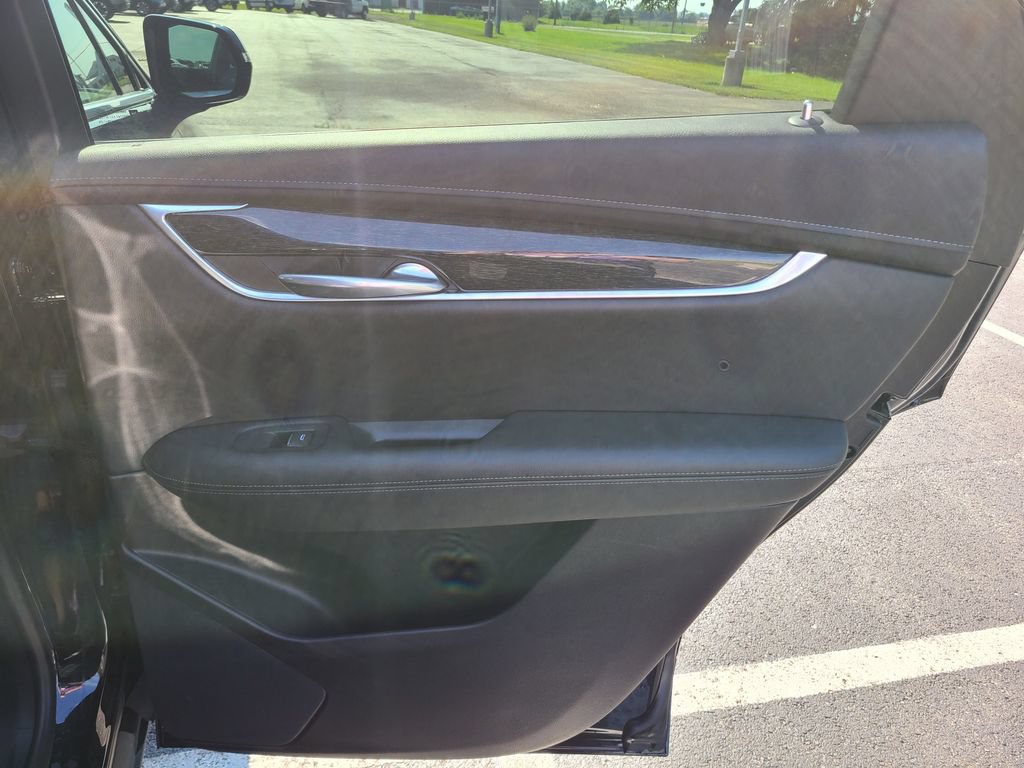 Used 2021 Cadillac XT5 Premium Luxury w/ LPO, Floor Liner Package FWD image 13