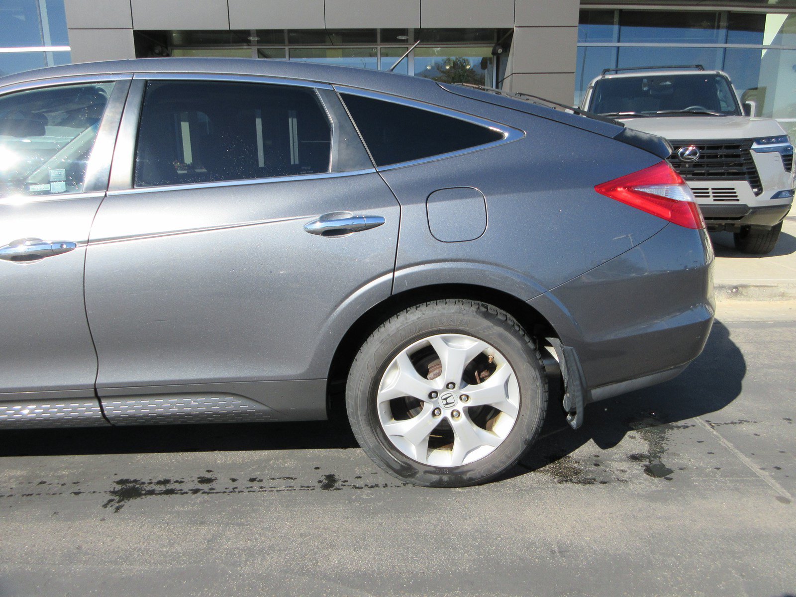 Used 2010 Honda Crosstour EX-L image 4