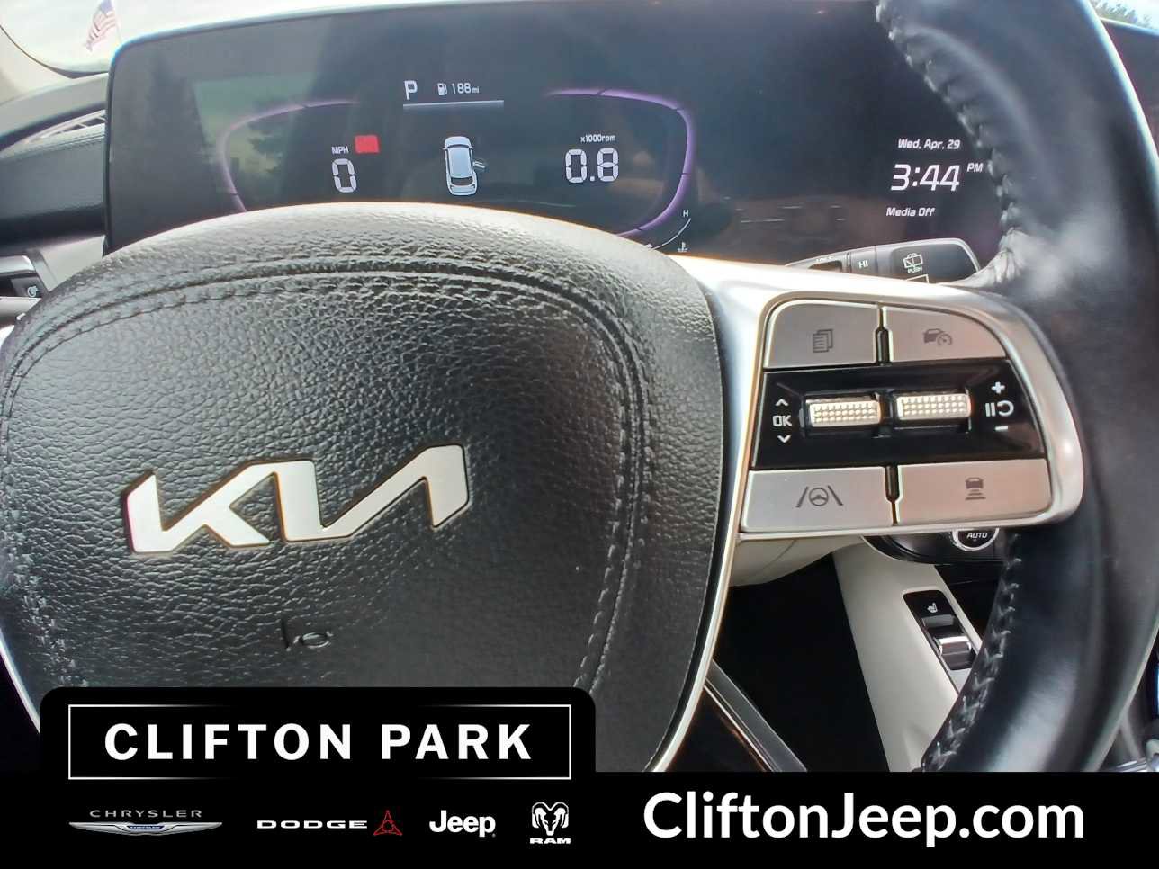 Used 2024 Kia Telluride S AWD/4WD image 23
