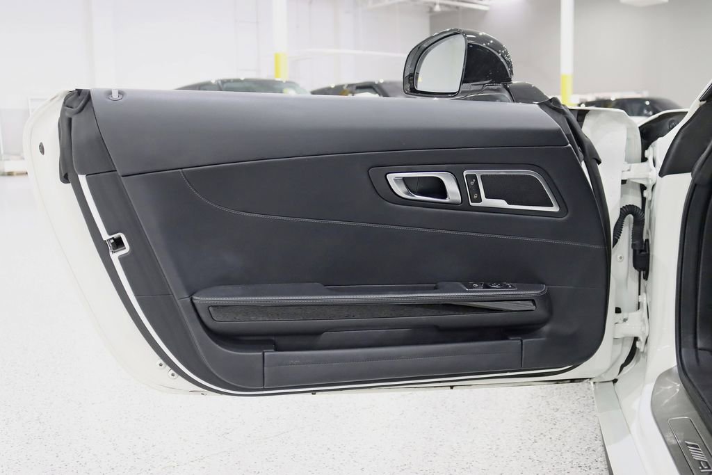 Used 2020 Mercedes-Benz AMG GT Coupe w/ AMG Aerodynamic Package (DC3) image 33