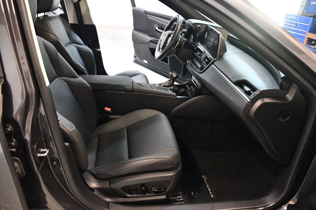 Used 2022 Lexus ES 350 w/ Premium Package FWD image 29