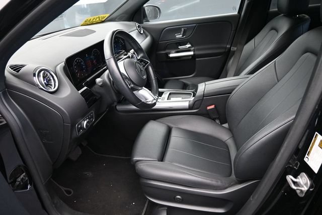 Used 2025 Mercedes-Benz GLA 250 4MATIC image 13