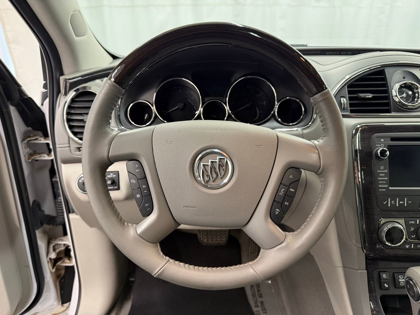 Used 2016 Buick Enclave Premium w/ Experience Buick Package AWD/4WD image 12