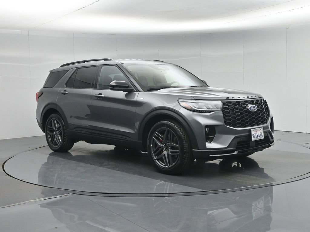 Used 2025 Ford Explorer ST-Line w/ Premium Package RWD image 27