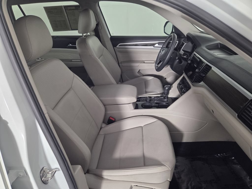 Used 2023 Volkswagen Atlas SE AWD/4WD image 32