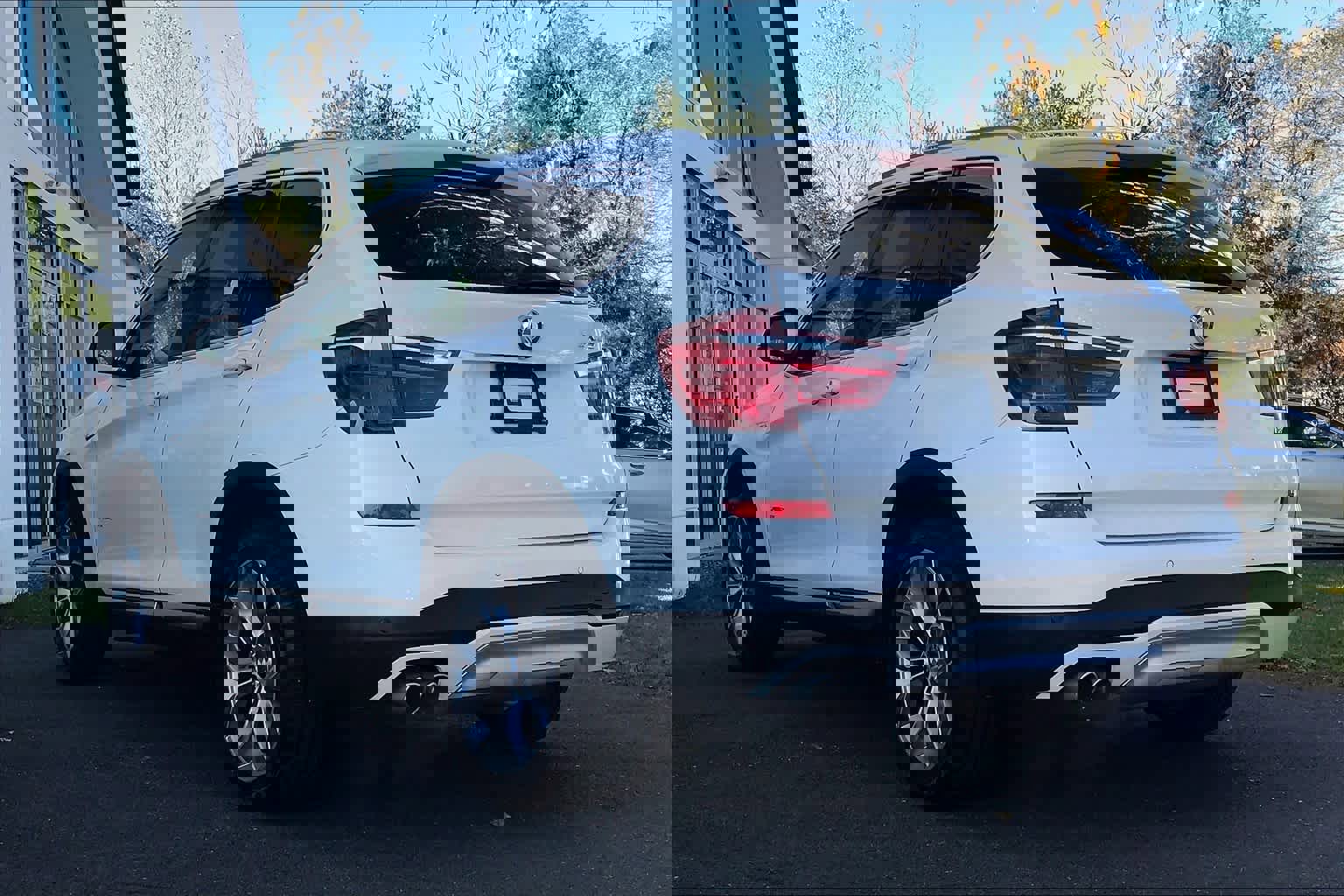 Used 2017 BMW X3 xDrive28i image 11