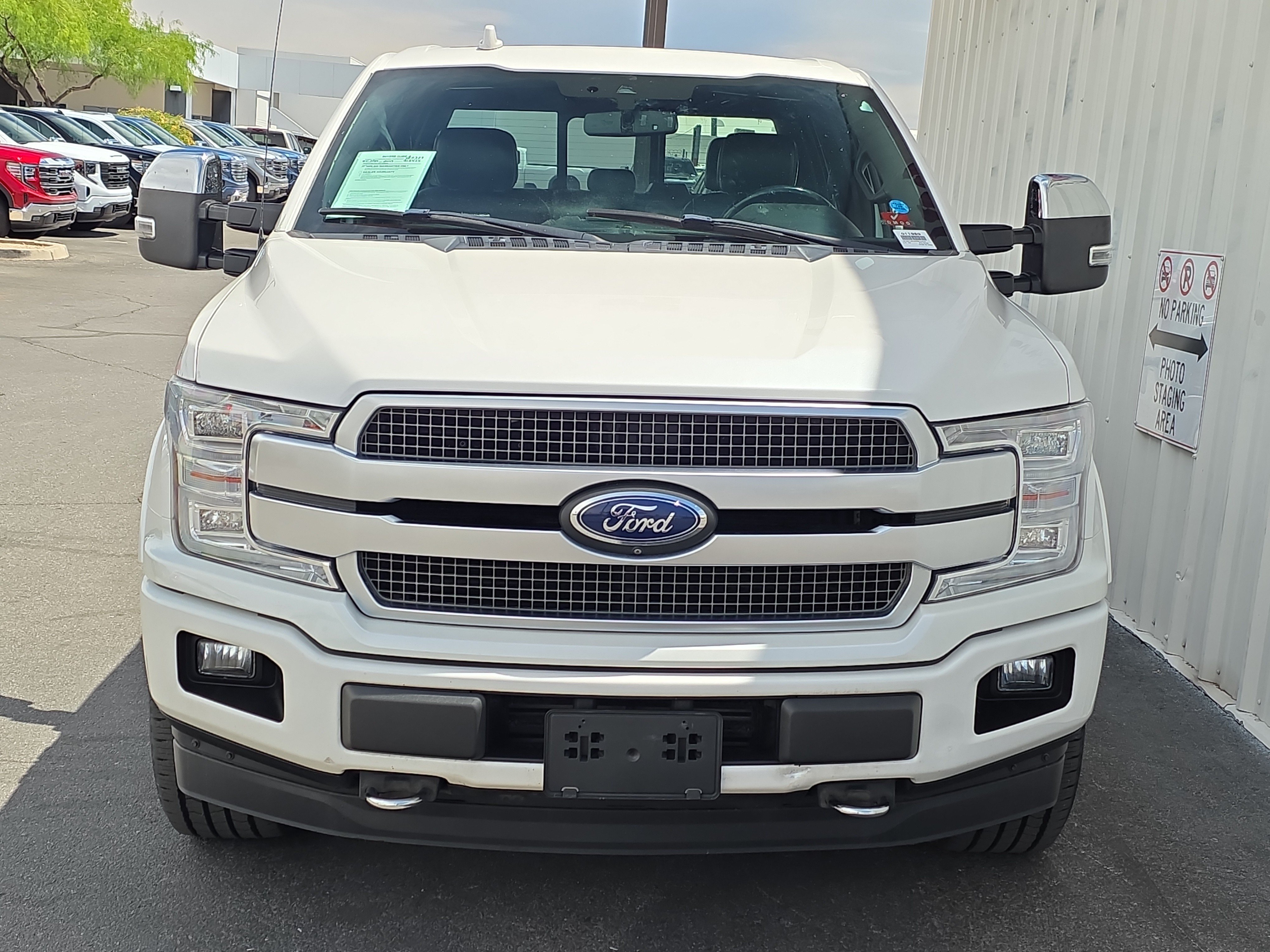 Used 2019 Ford F150 Platinum w/ Equipment Group 701A Luxury AWD/4WD image 2