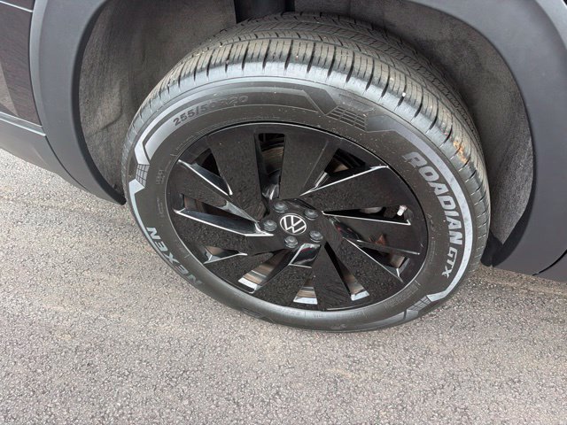 Used 2024 Volkswagen Atlas SE w/ Black Wheel Package AWD/4WD image 29
