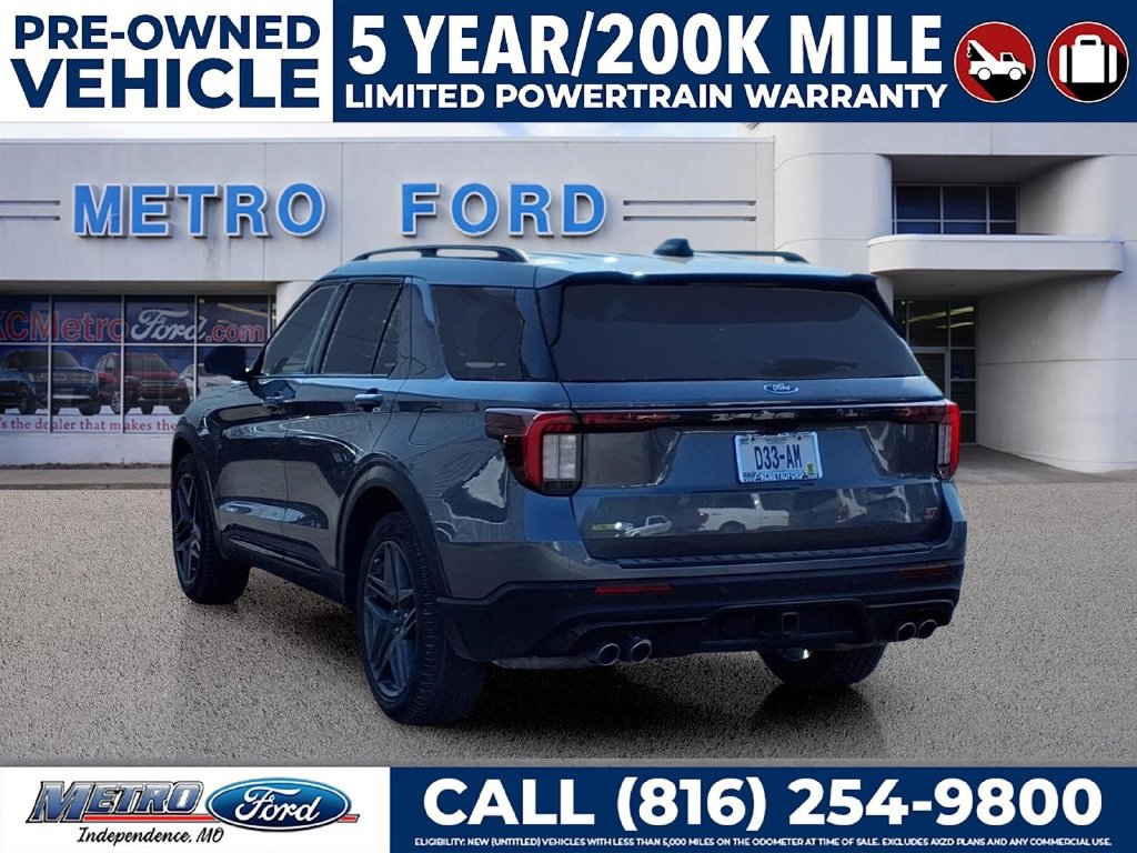 Used 2025 Ford Explorer ST AWD/4WD image 5