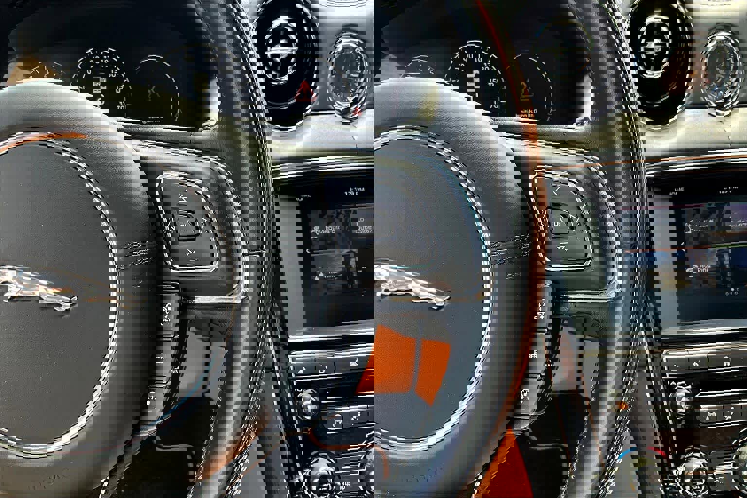 Used 2017 Jaguar XJ L Portfolio image 25