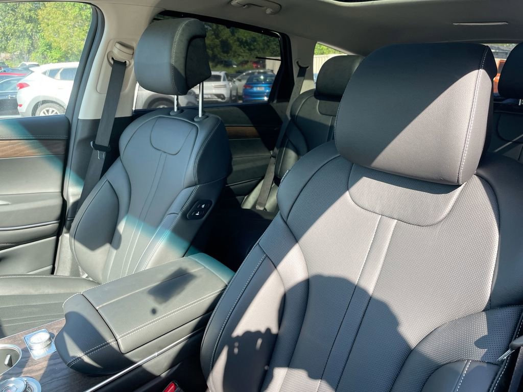 Used 2025 Genesis GV80 2.5T Advanced image 39