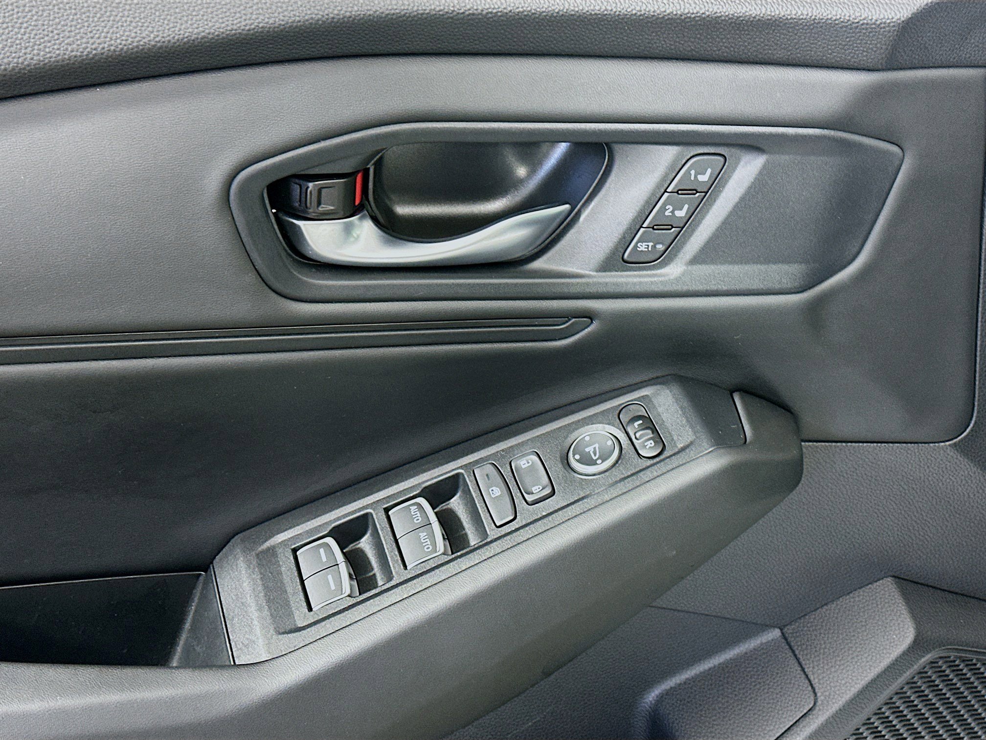 Used 2025 Honda Accord EX-L image 15