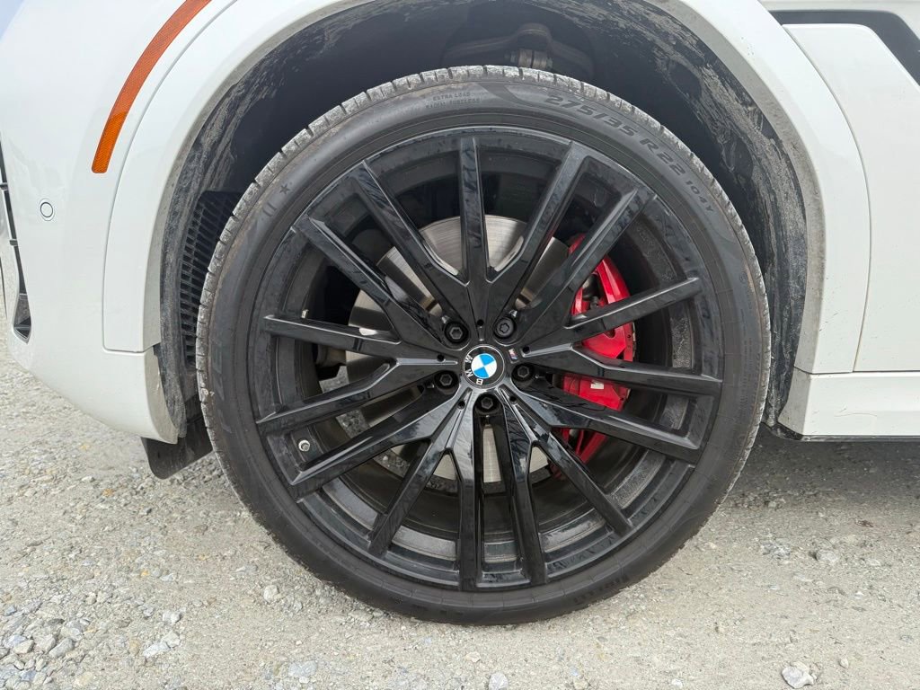 Used 2025 BMW X6 M60i image 9