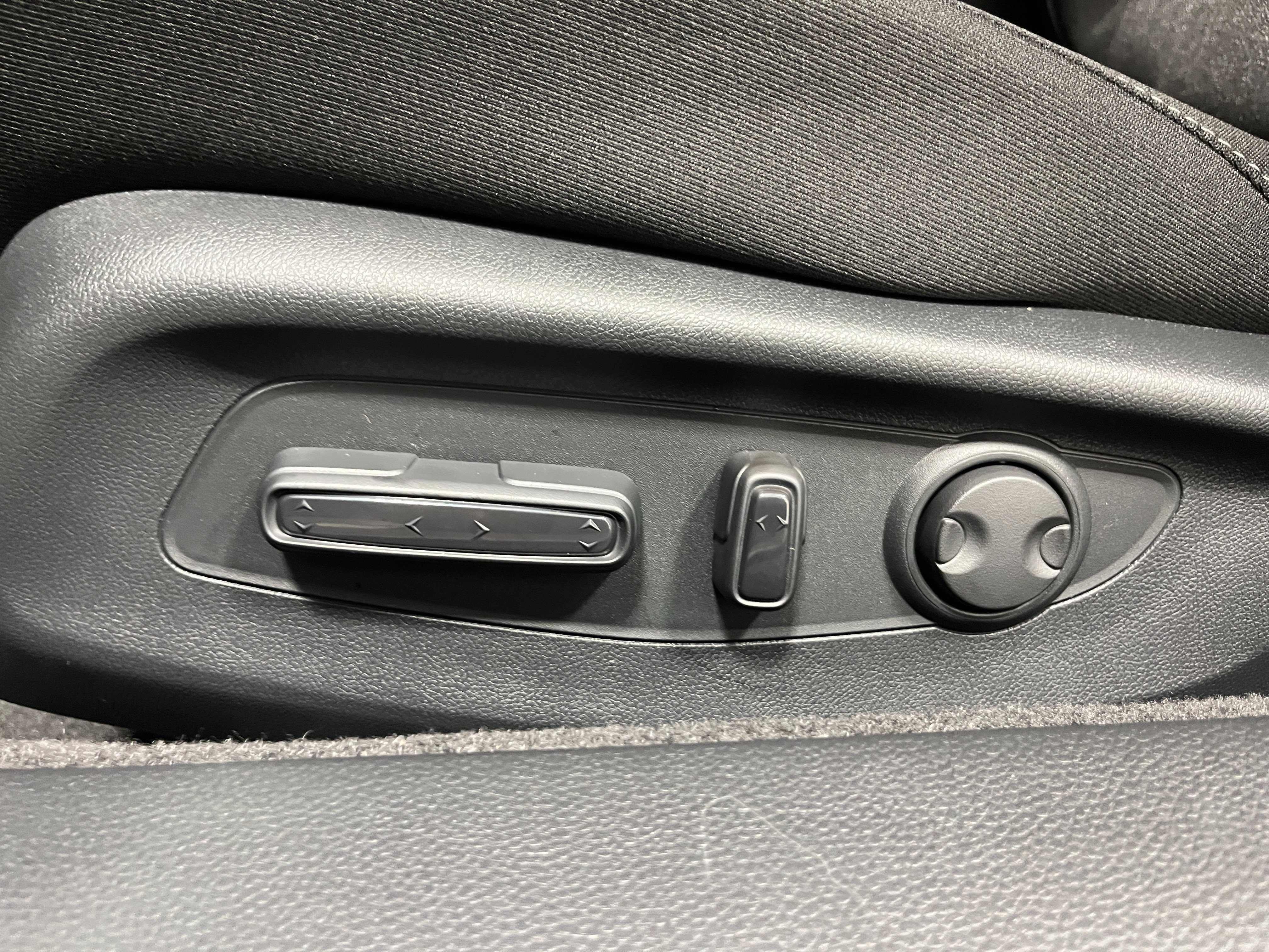 New 2025 Honda Accord SE image 13