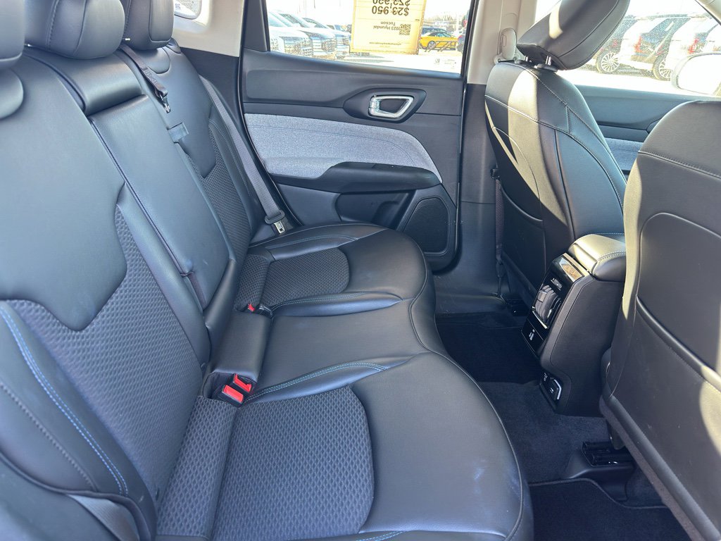 Used 2022 Jeep Compass Latitude w/ Convenience Group image 32